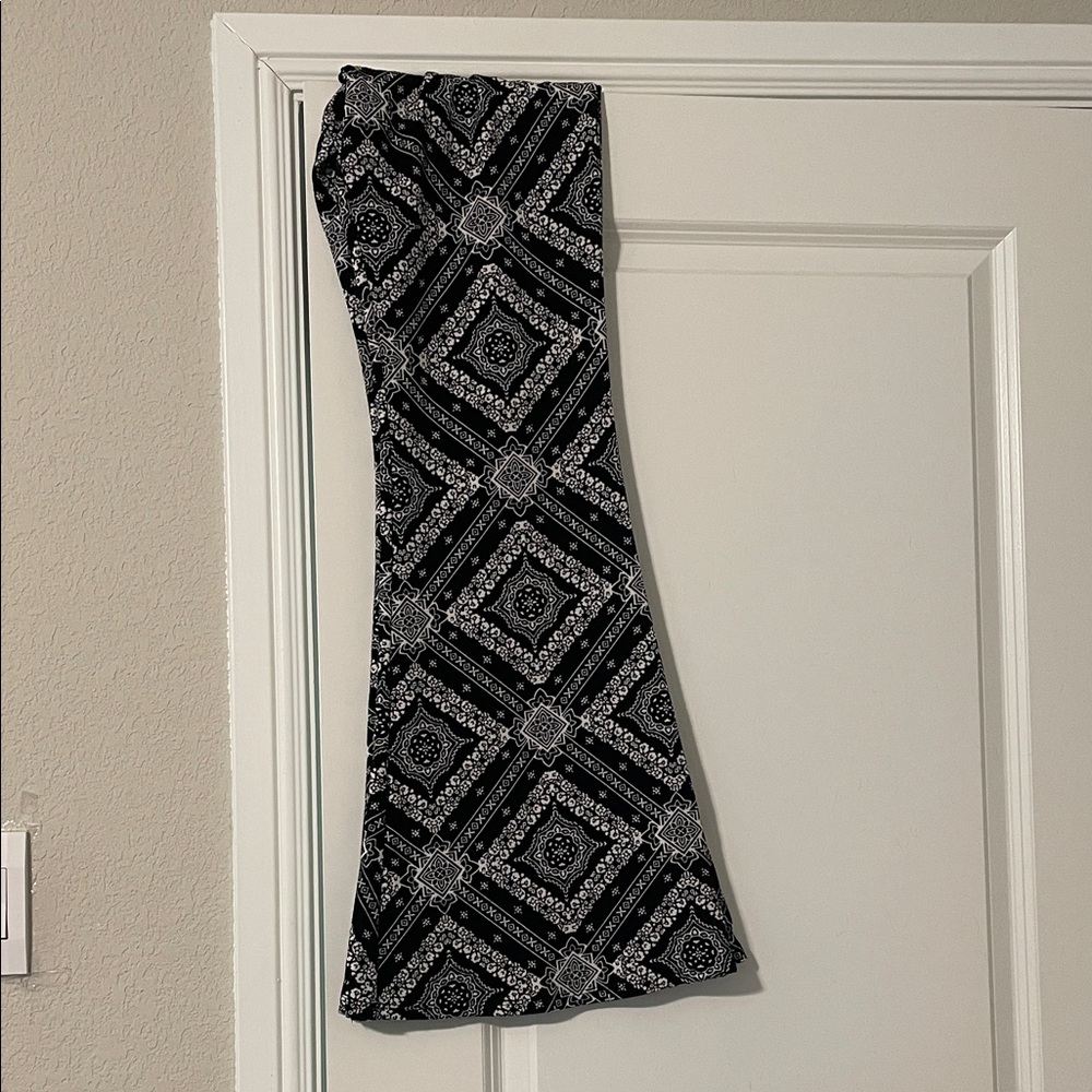 Black and White Patterned Pants